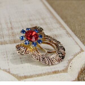 Vintage Signed Jane Rhinestone Angel Tack pin